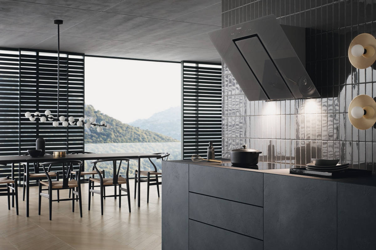 Minimalistisches Design: «Pure Black/Pure Grey» gibt es in Graphitgrau oder Obsidianschwarz. Miele.